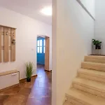 Luxurious In Ližnjan