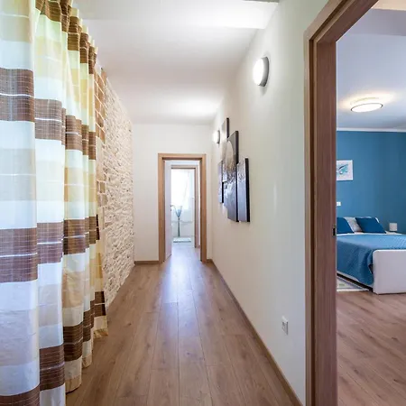 Stunning In With Kitchen Vakantiehuis