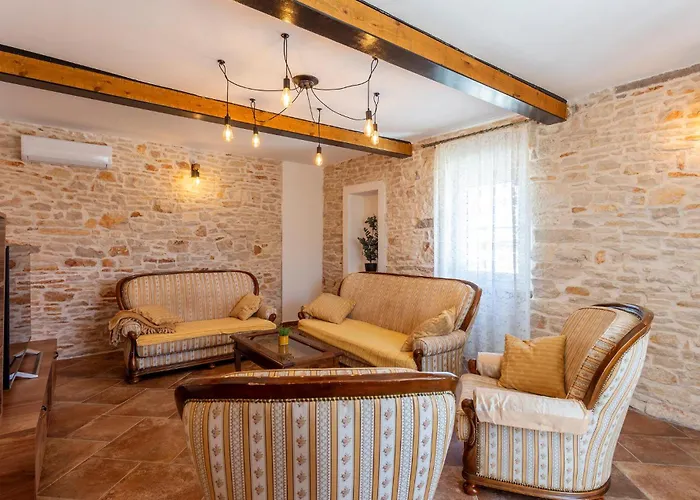 Stunning In With Kitchen * Ližnjan